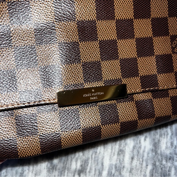 LOUIS VUITTON EBENE DAMIER FAVORITE MM CROSSBODY BAG - Picture 3 of 16